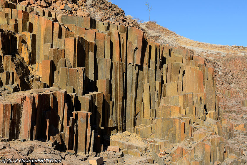 Organ Pipes, colonnes polygonales de dolérite formées par du magma refroidit