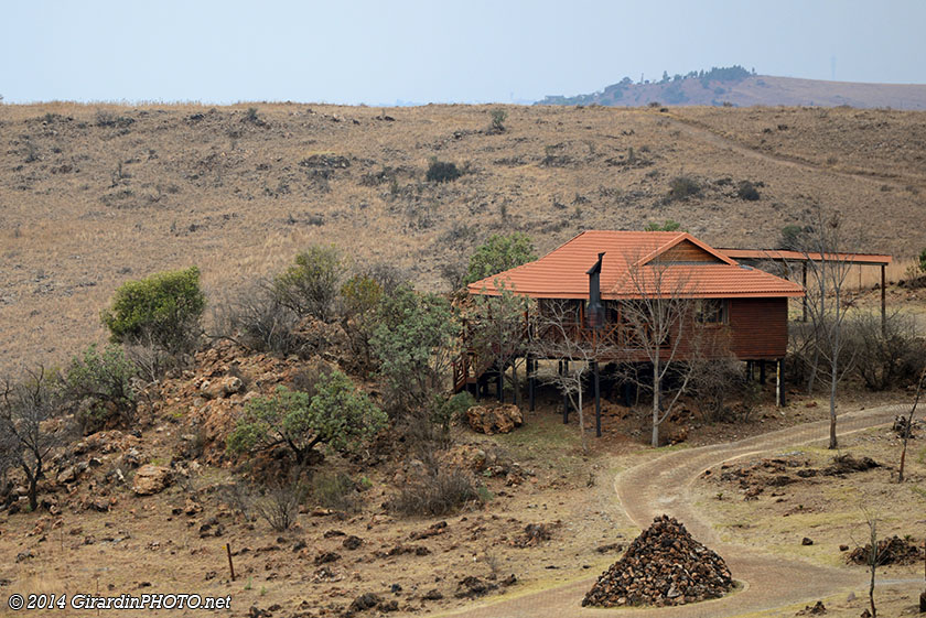 Notre Log Cabins (Lorie)