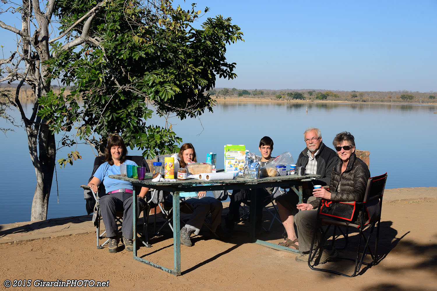 Petit déjeuner à Mandavu Dam Camp