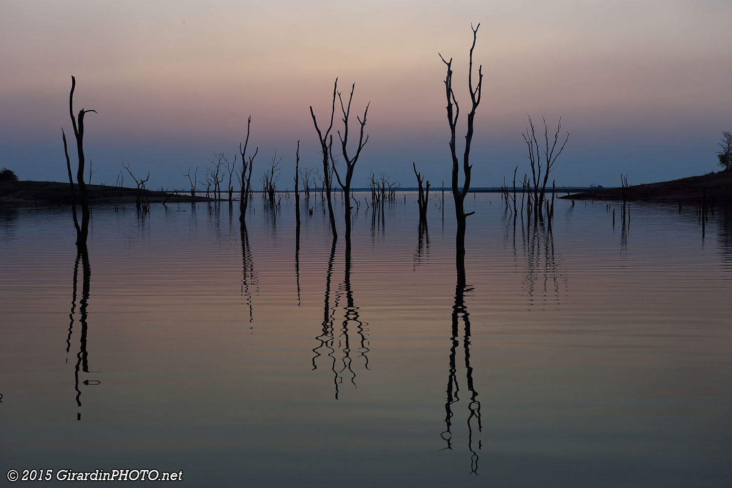 Paysage fantomatique (la nuit tombe vite)