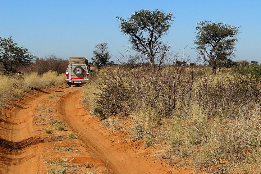 Piste entre Lesholoage Pan et Monamodi Pan