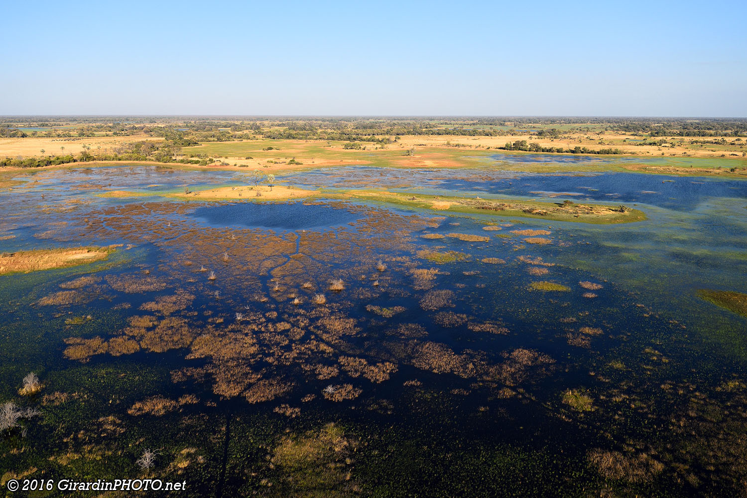 Nous voilà au dessus du Delta de l'Okavango
