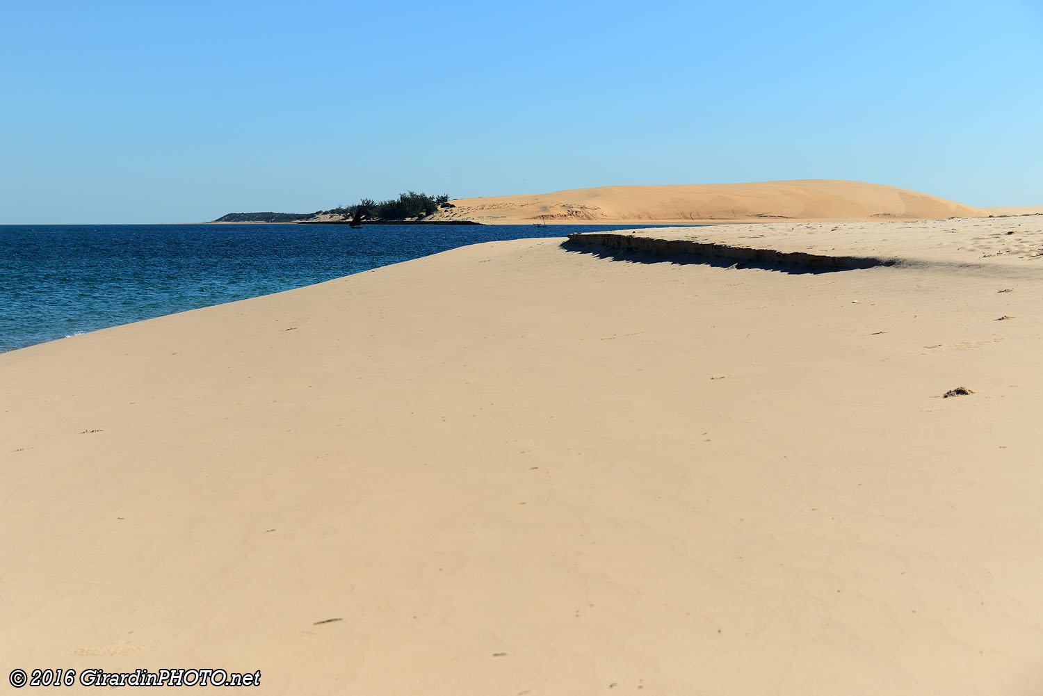 Halte sur l'île de Benguerra pour le briefing