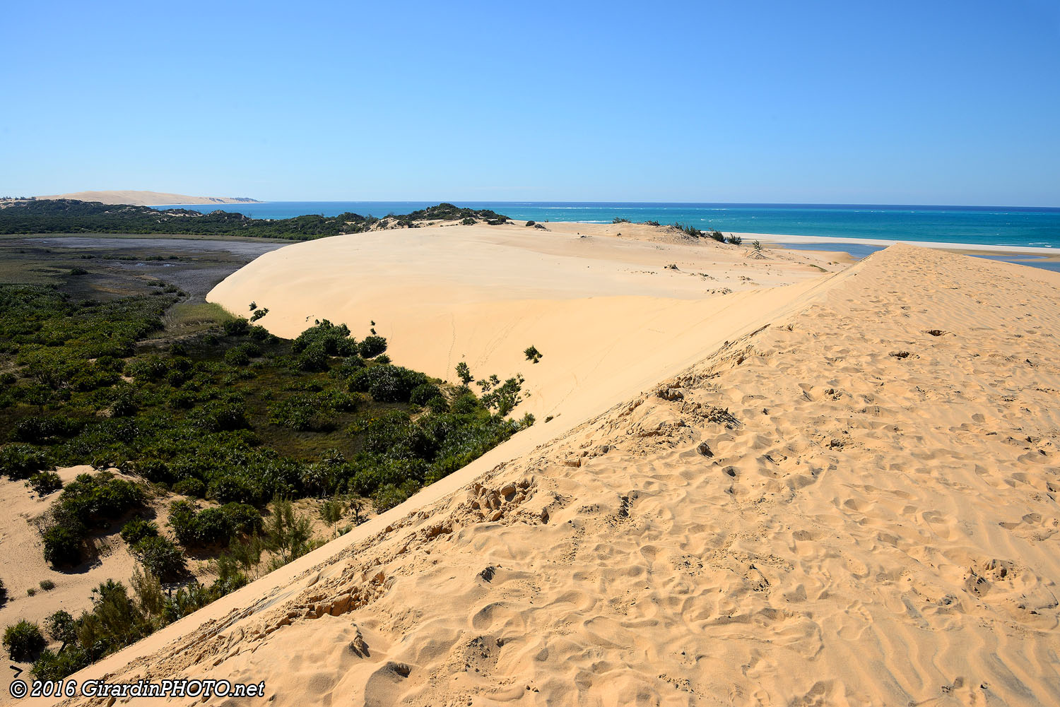 Dune et marais sur l'île de Bazaruto