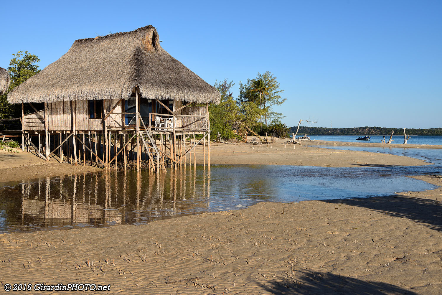 Chalet sur pilotis à marée basse