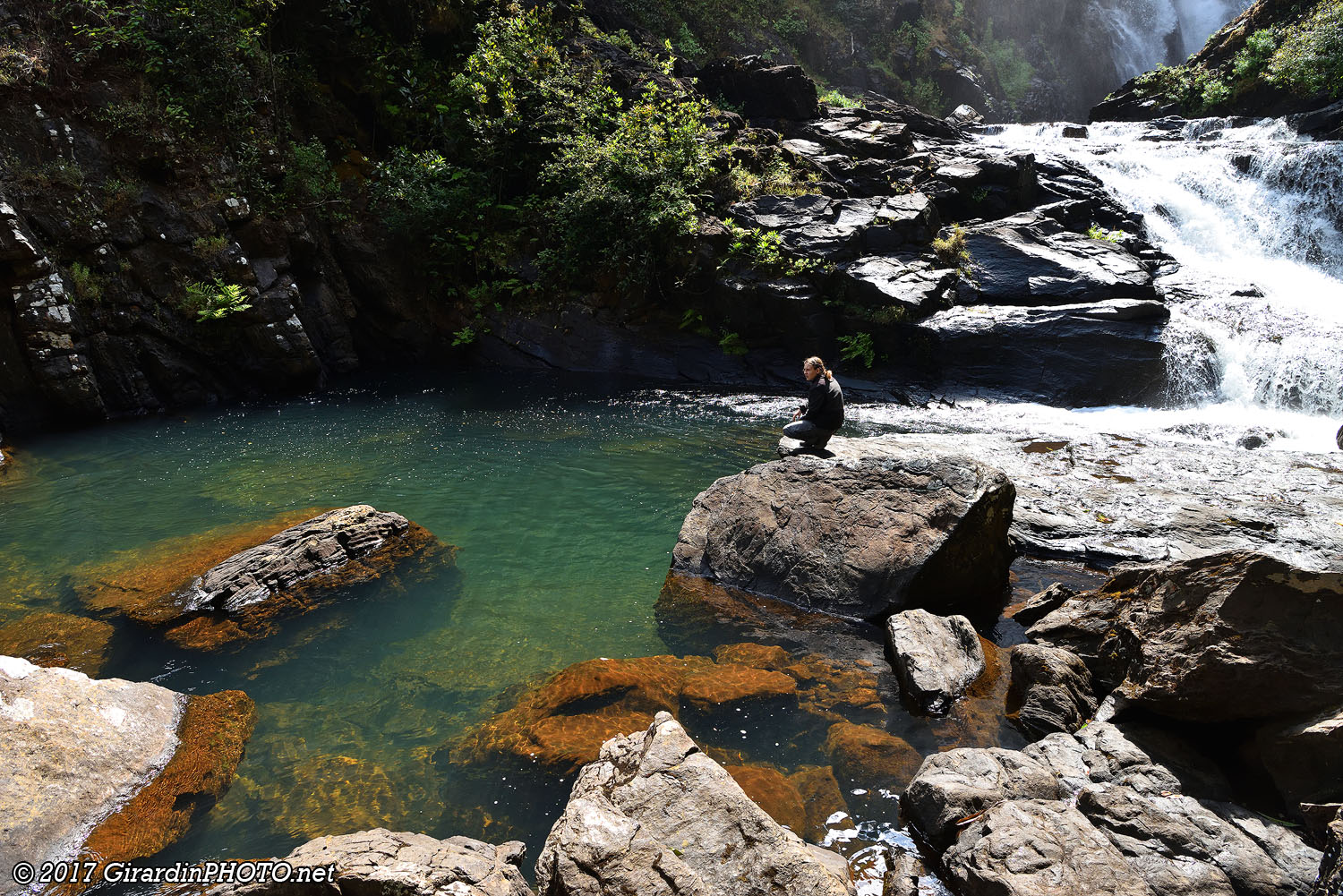 Piscine d'eau cristalline