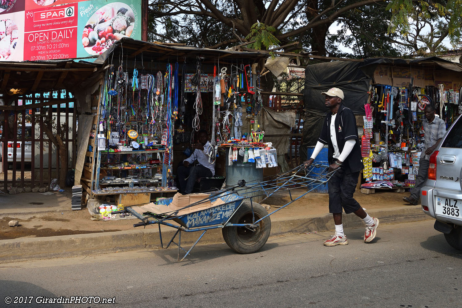 Petits commerces au centre de Lusaka