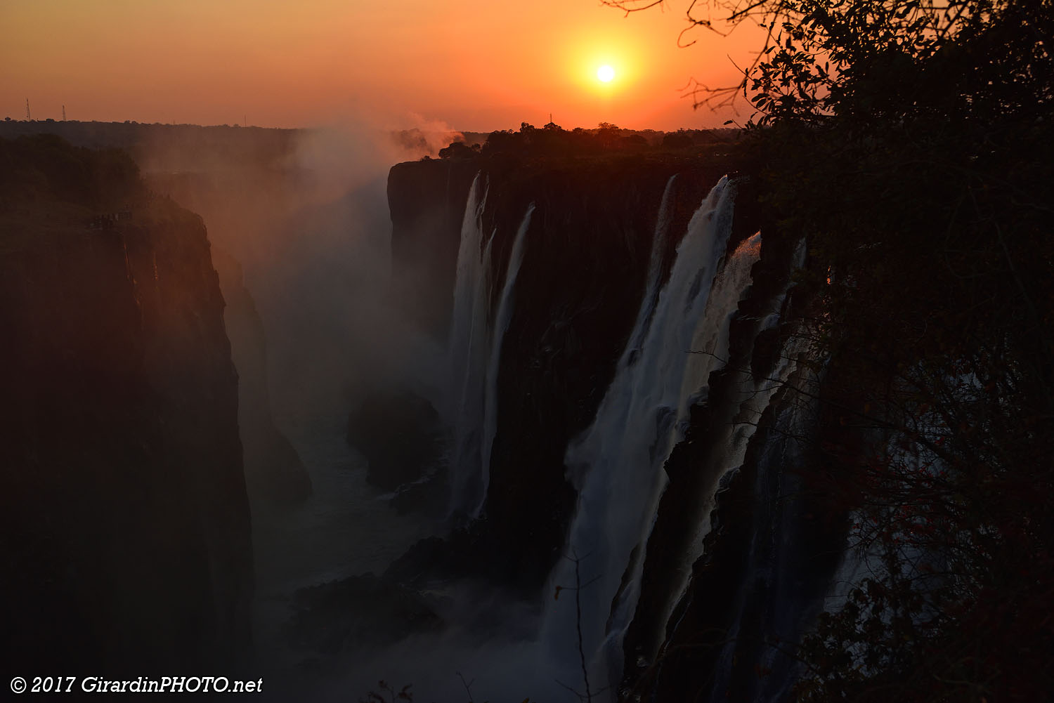 Coucher de soleil sur les chutes Victoria