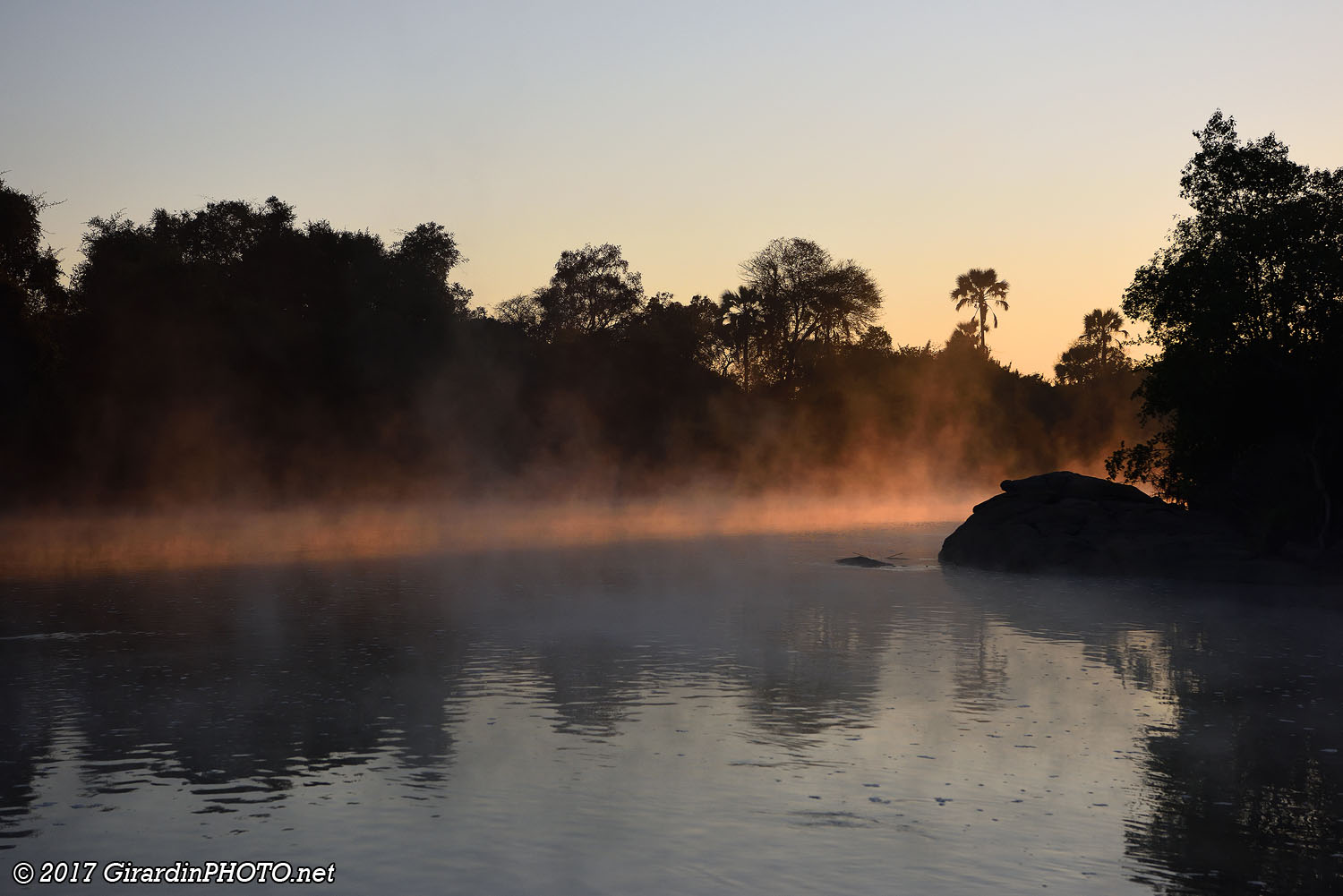 Premier rayon de soleil sur la Kafue River
