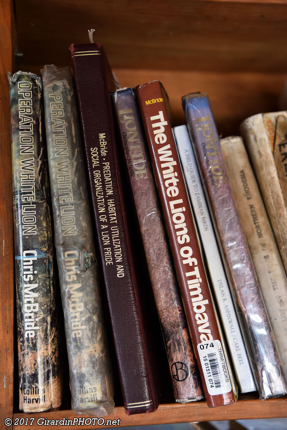 Quelques ouvrages de Chris McBride dans sa bibliothèque