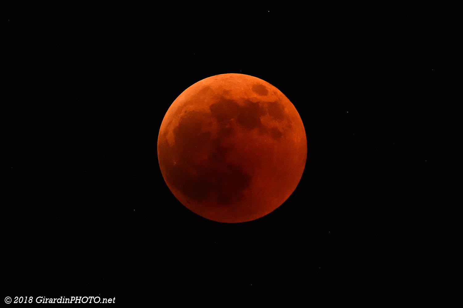 Éclipse totale de Lune (23h 13m 18s)