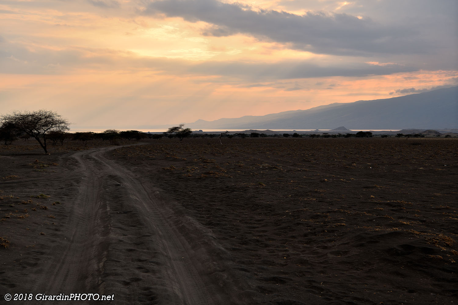 Jeux de lumière sur le Lake Natron