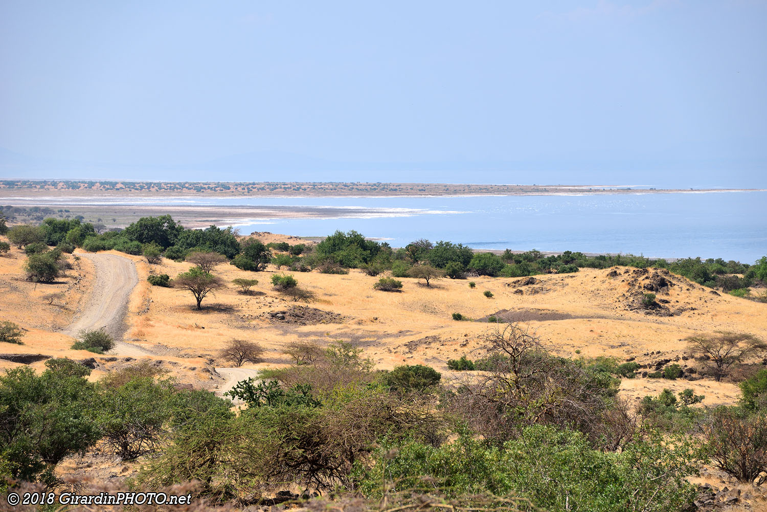 Piste le long du Lake Natron