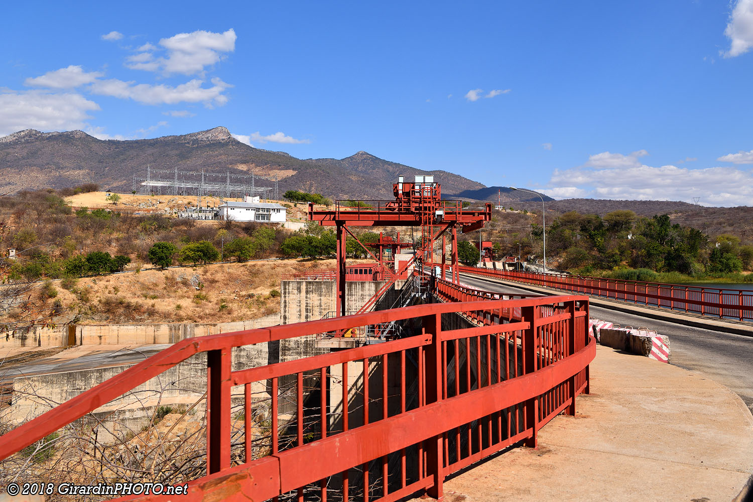 Barrage hydroélectrique