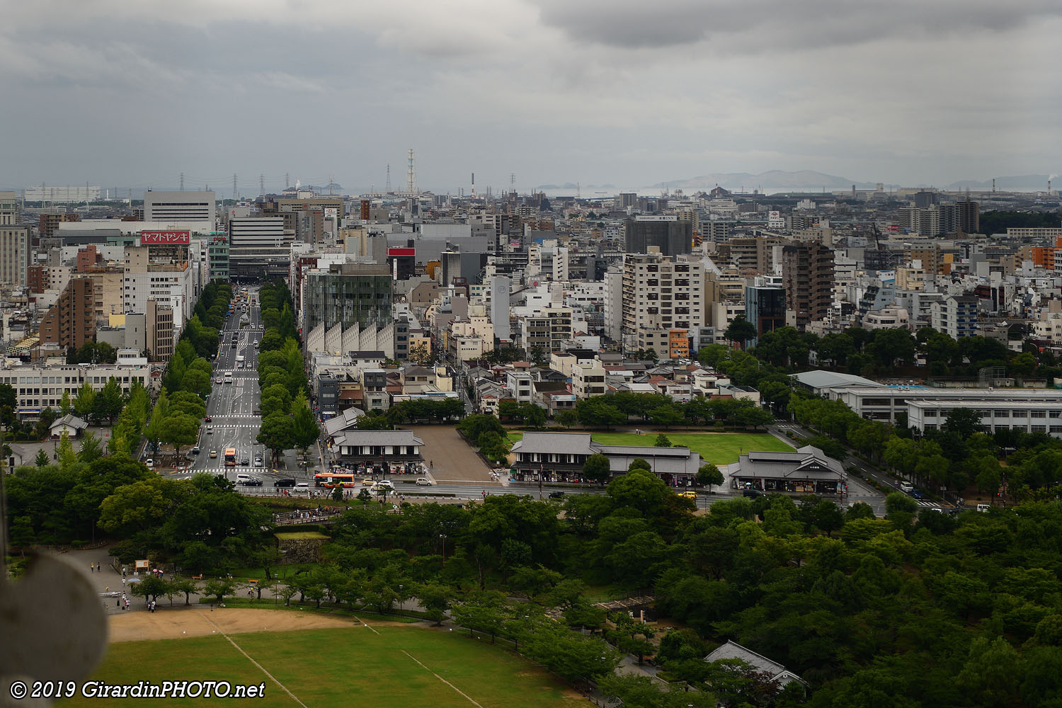 Vue du sixième étage sur la ville d'Himeji