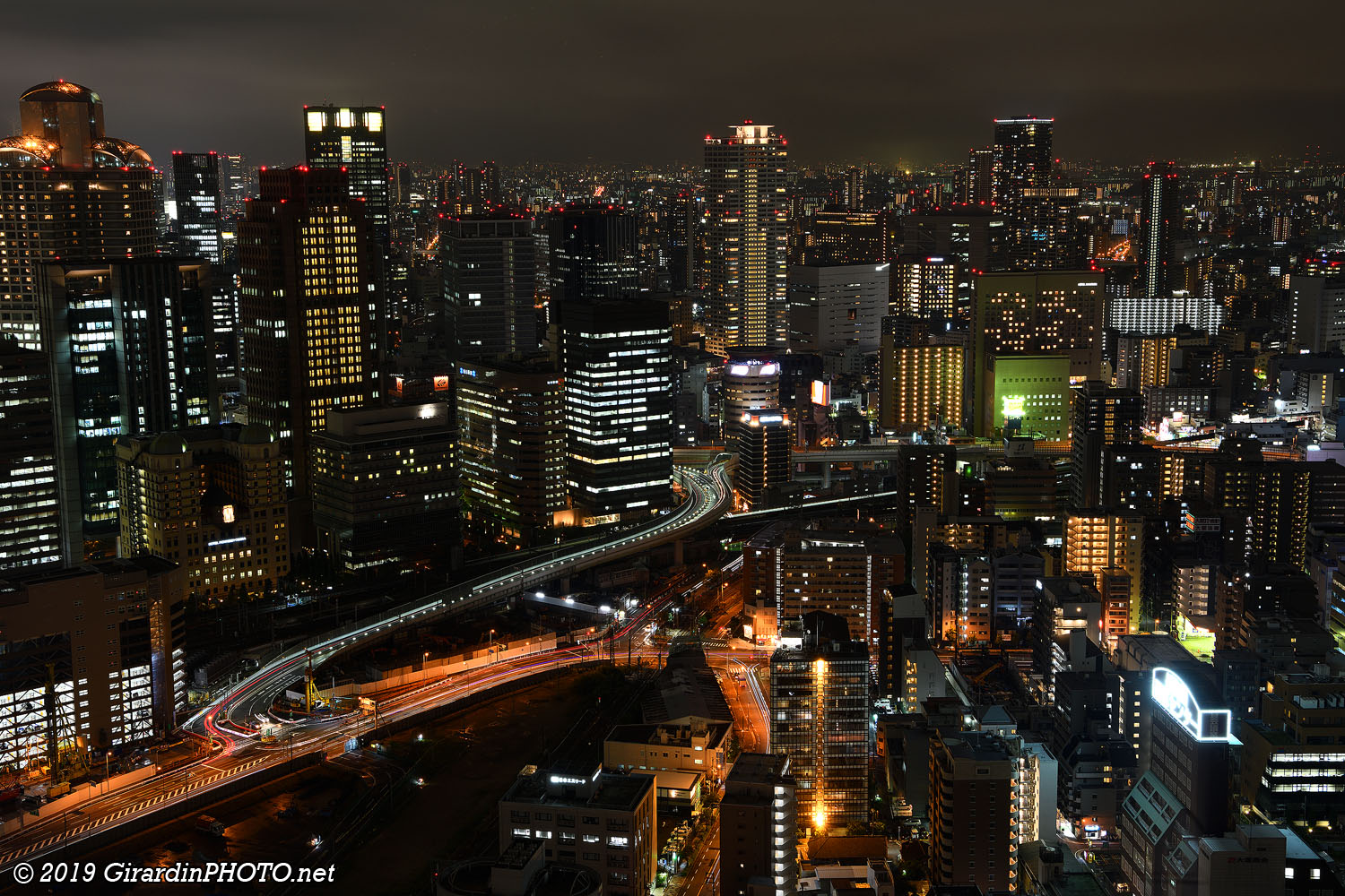 Vue sur Osaka de l'Observatoire du jardin flottant (39ème étage