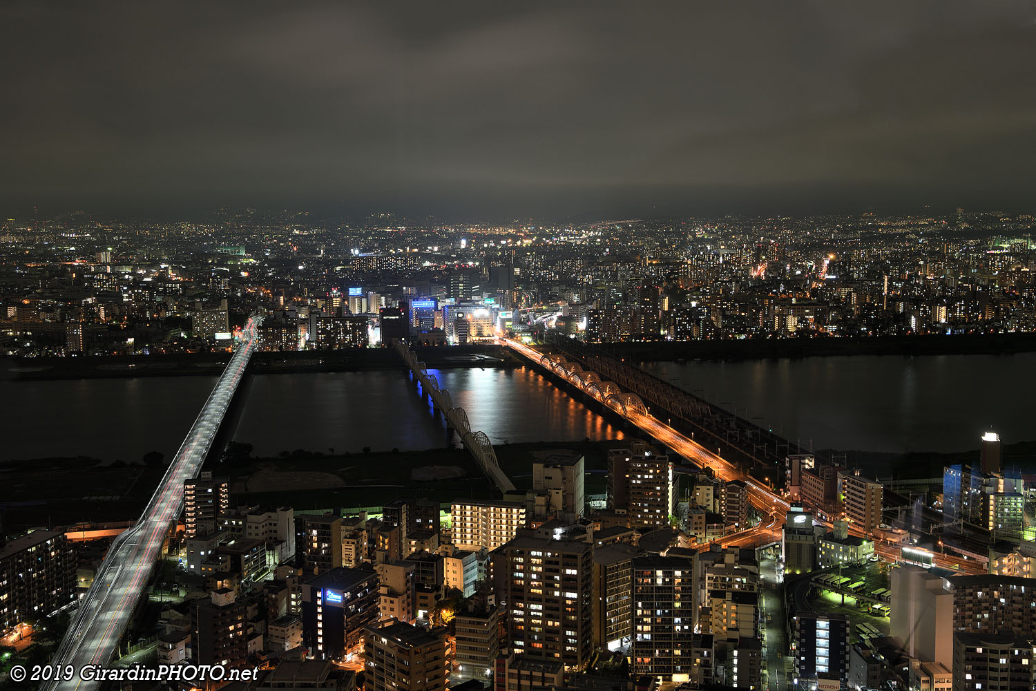 Vue sur Osaka de l'Observatoire du jardin flottant (39ème étage
