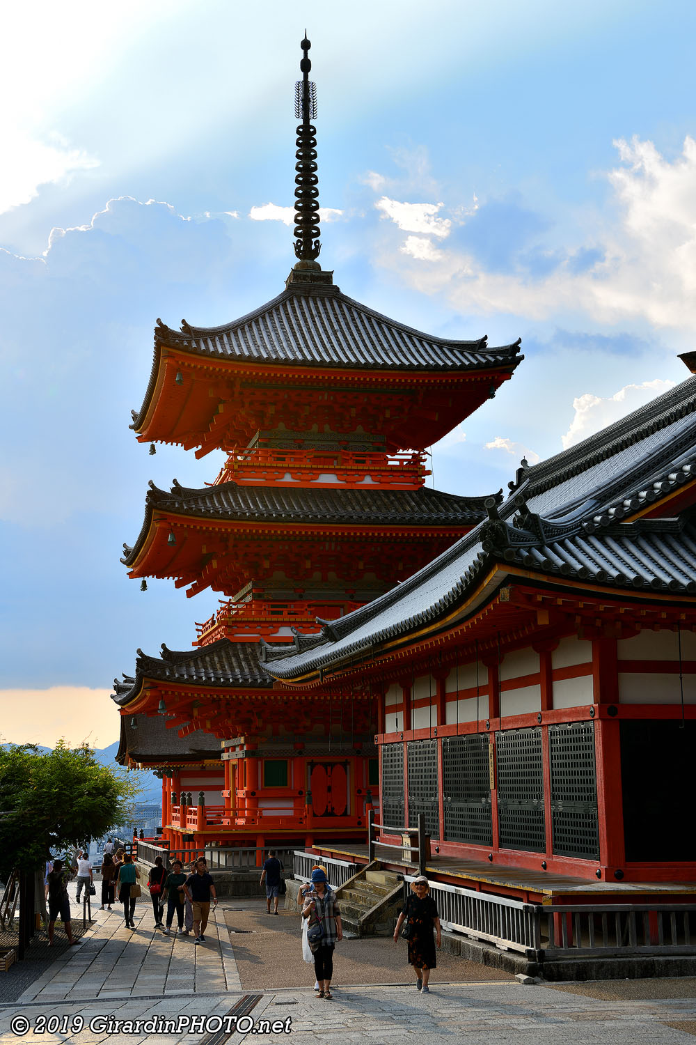 Three-Storied Pagoda (5)