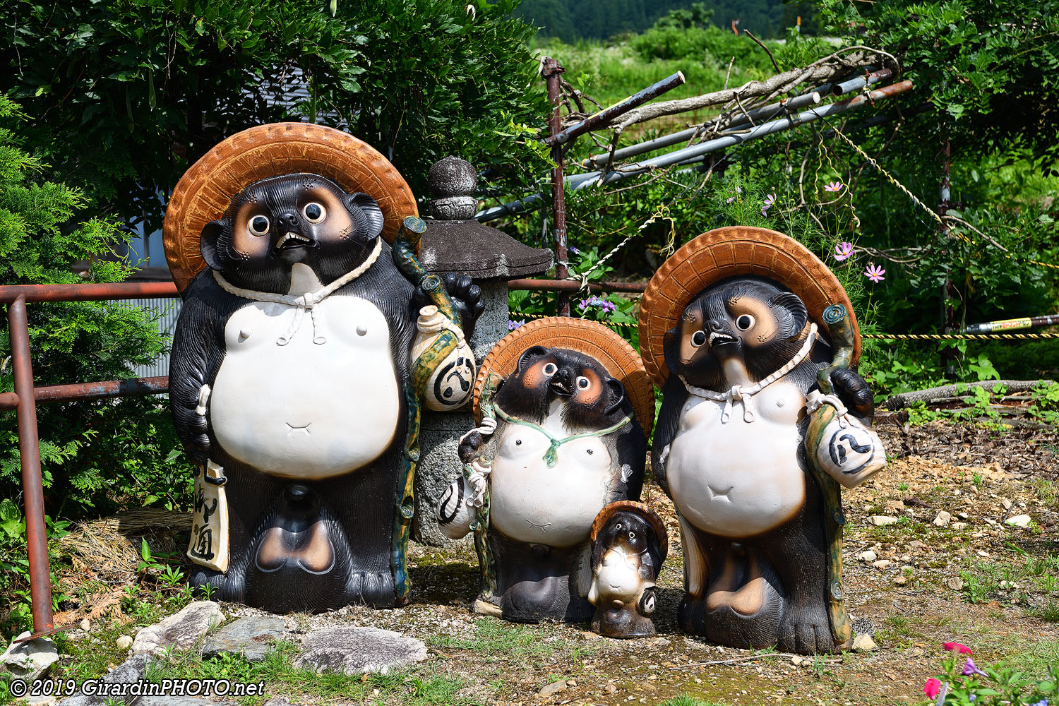 Statues de Tanuki