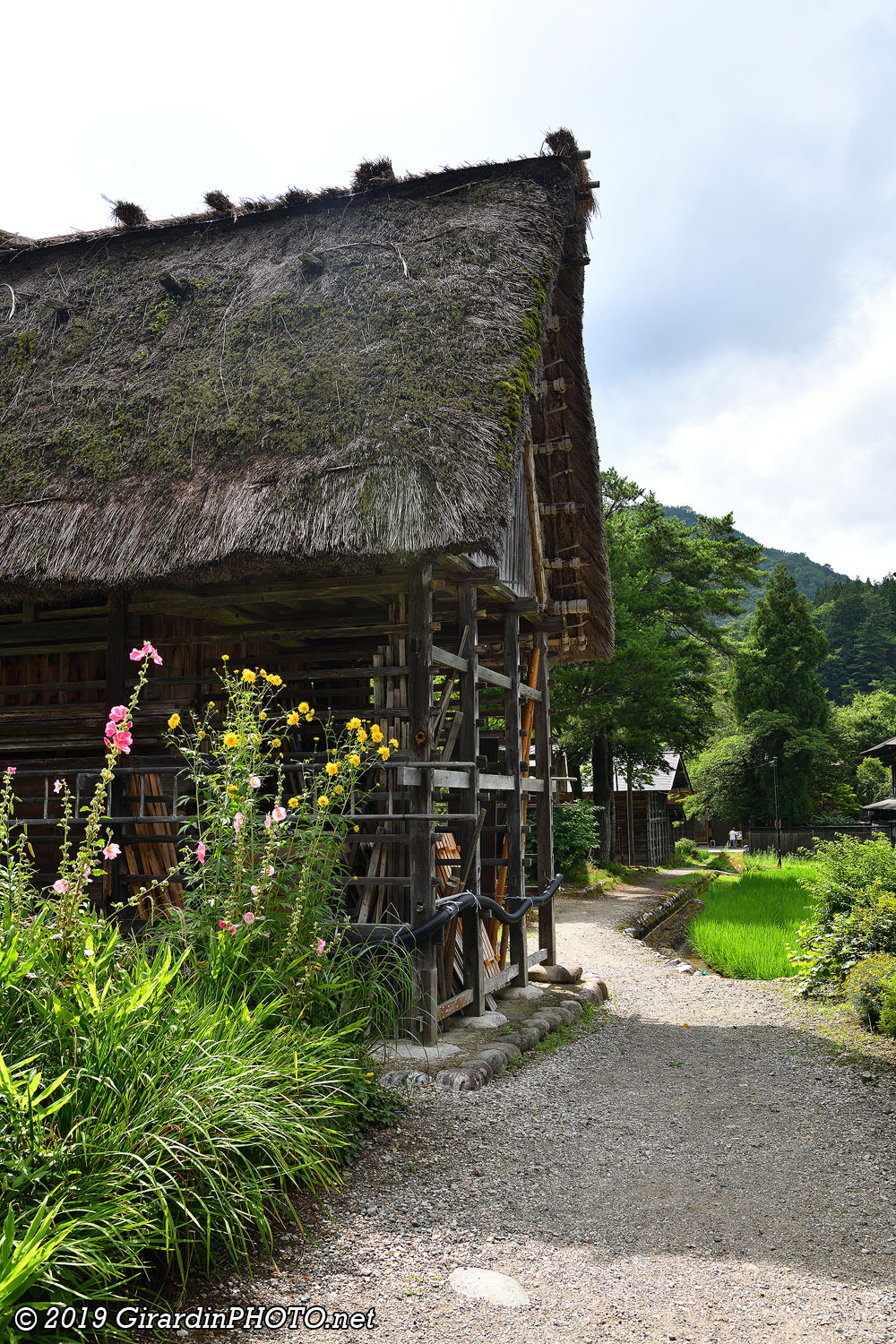 Visite du village et de ses maisons traditionnelles
