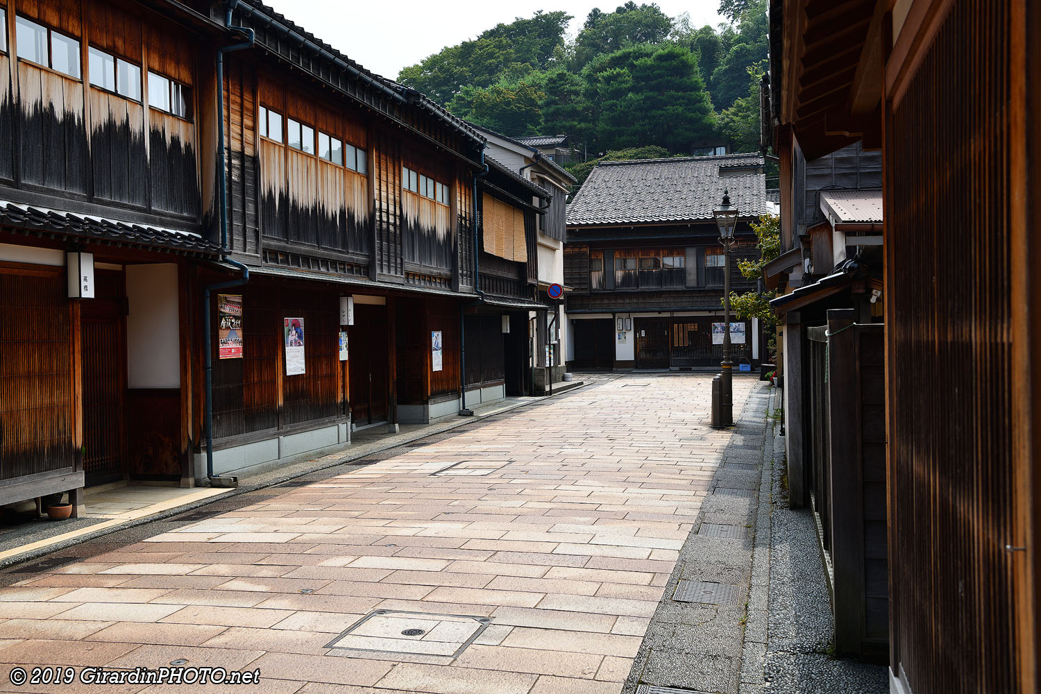 Quartier Higashi Chaya au petit matin