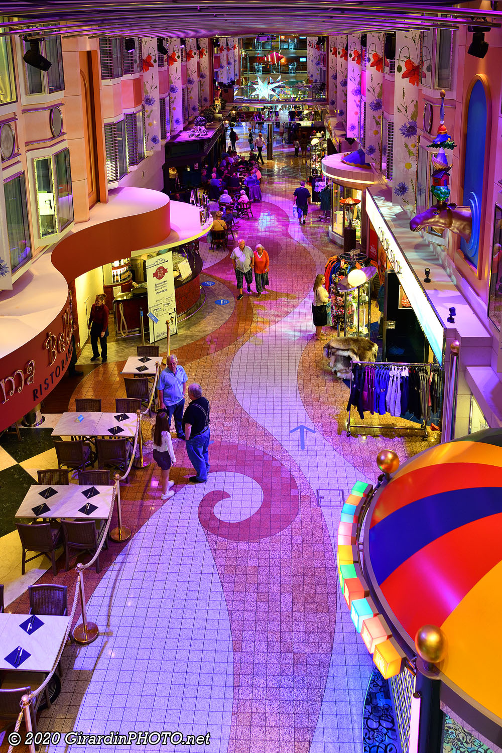 Pont 7 : Magic Promenade
