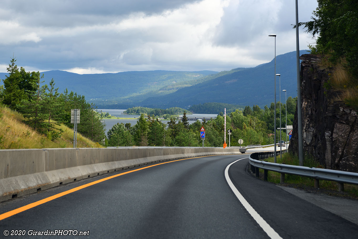 Route et paysage norvégien