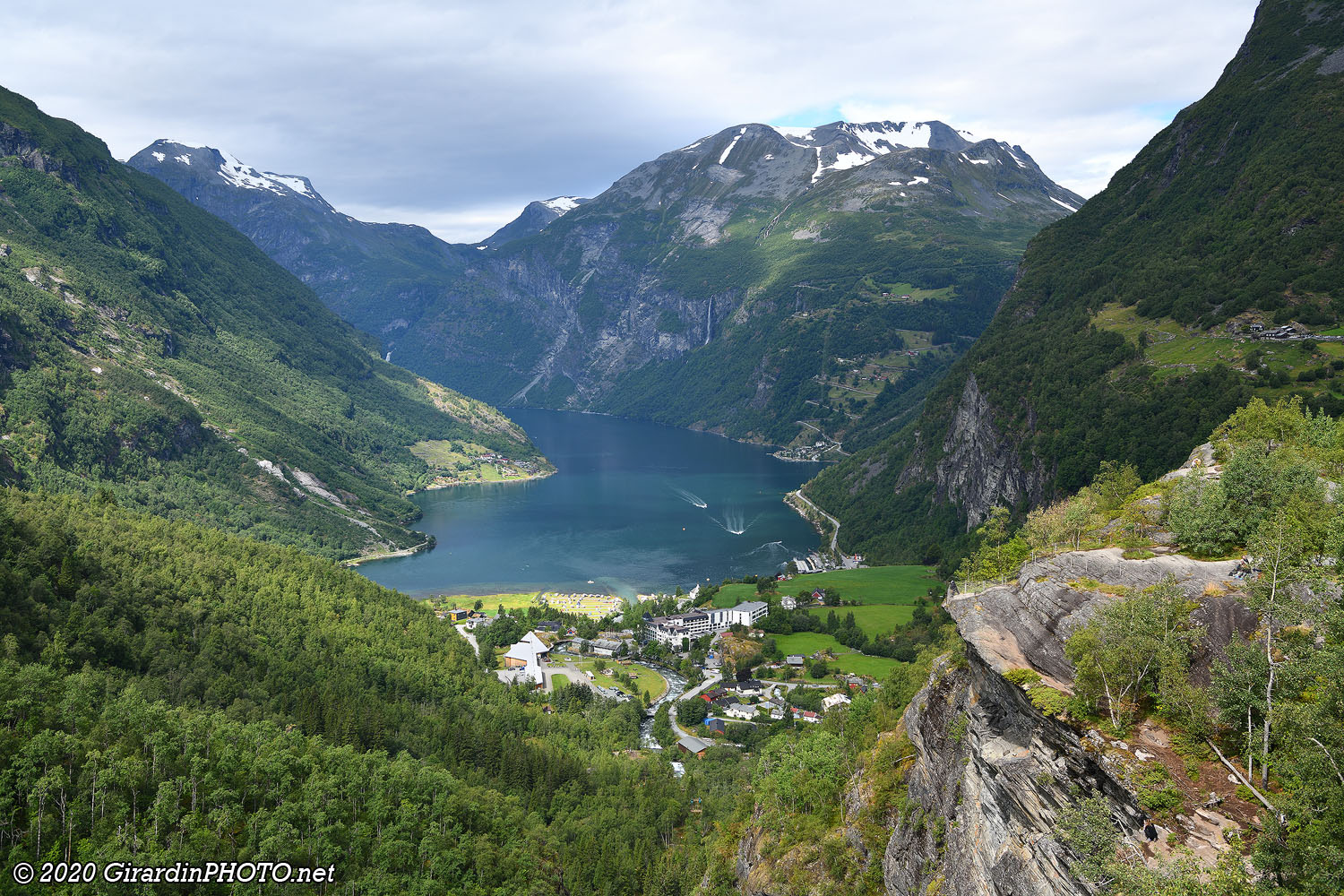 Flydalsjuvet Viewpoint : vue depuis le plateau supérieur