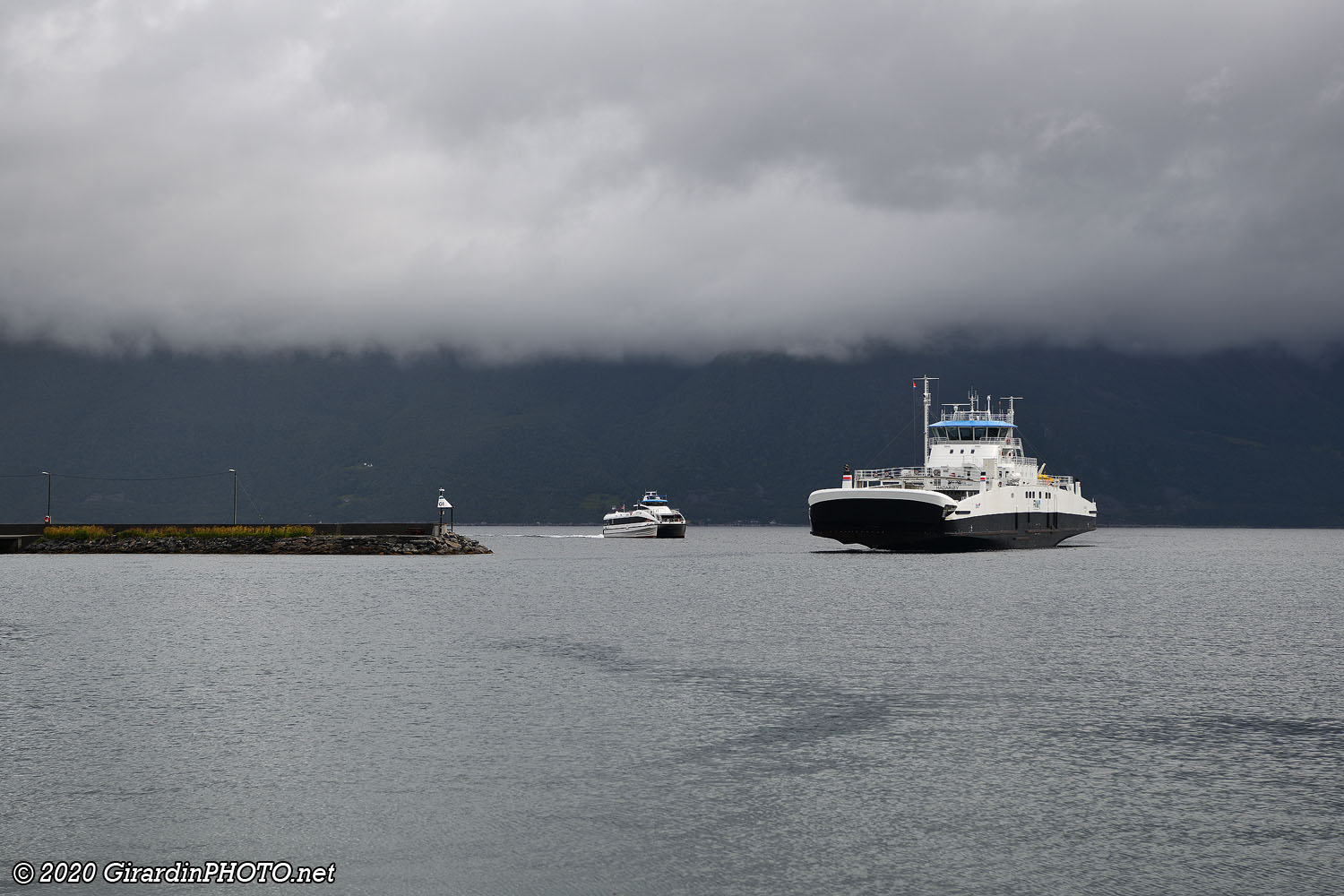 Ferry Hareid-Sulesund