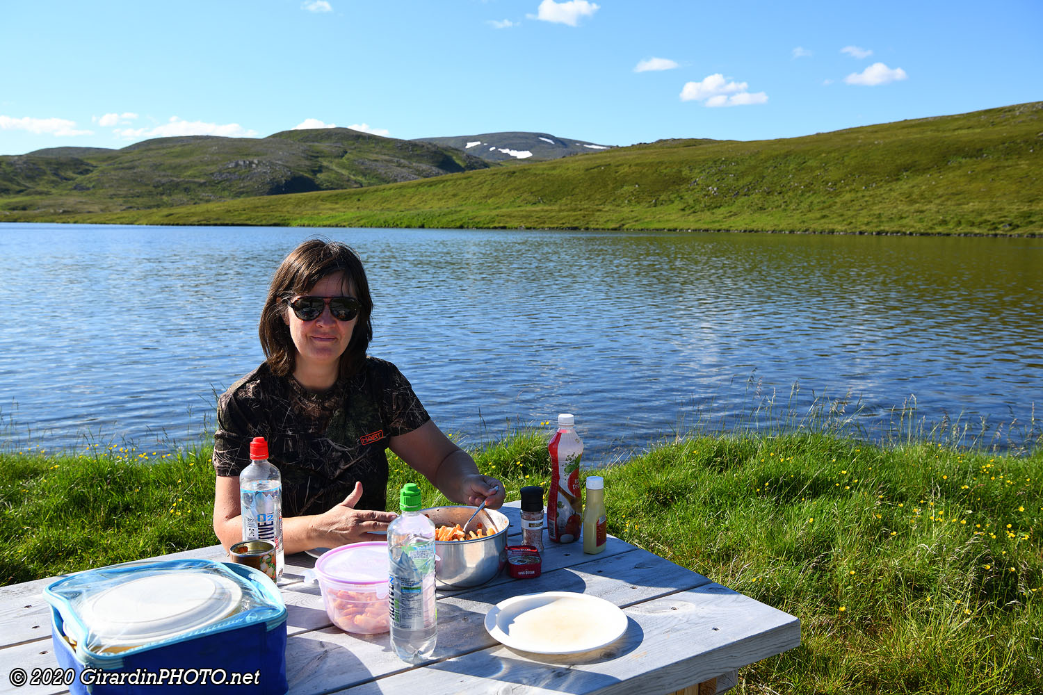 Repas au bord du lac
