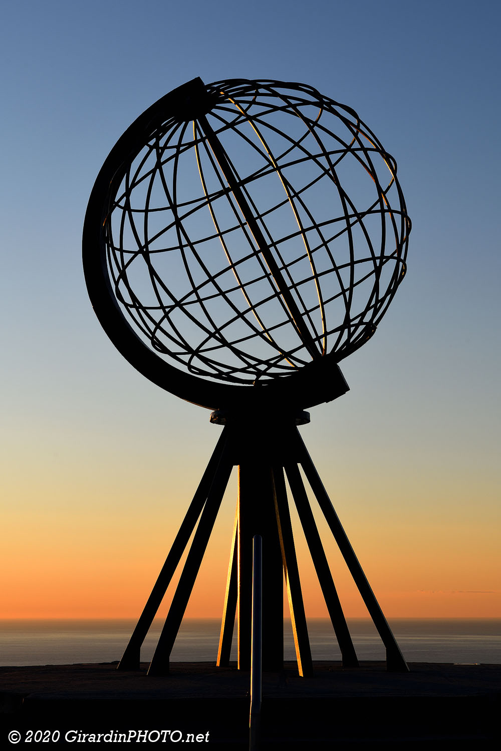 Le Globe (symbole du Cap Nord