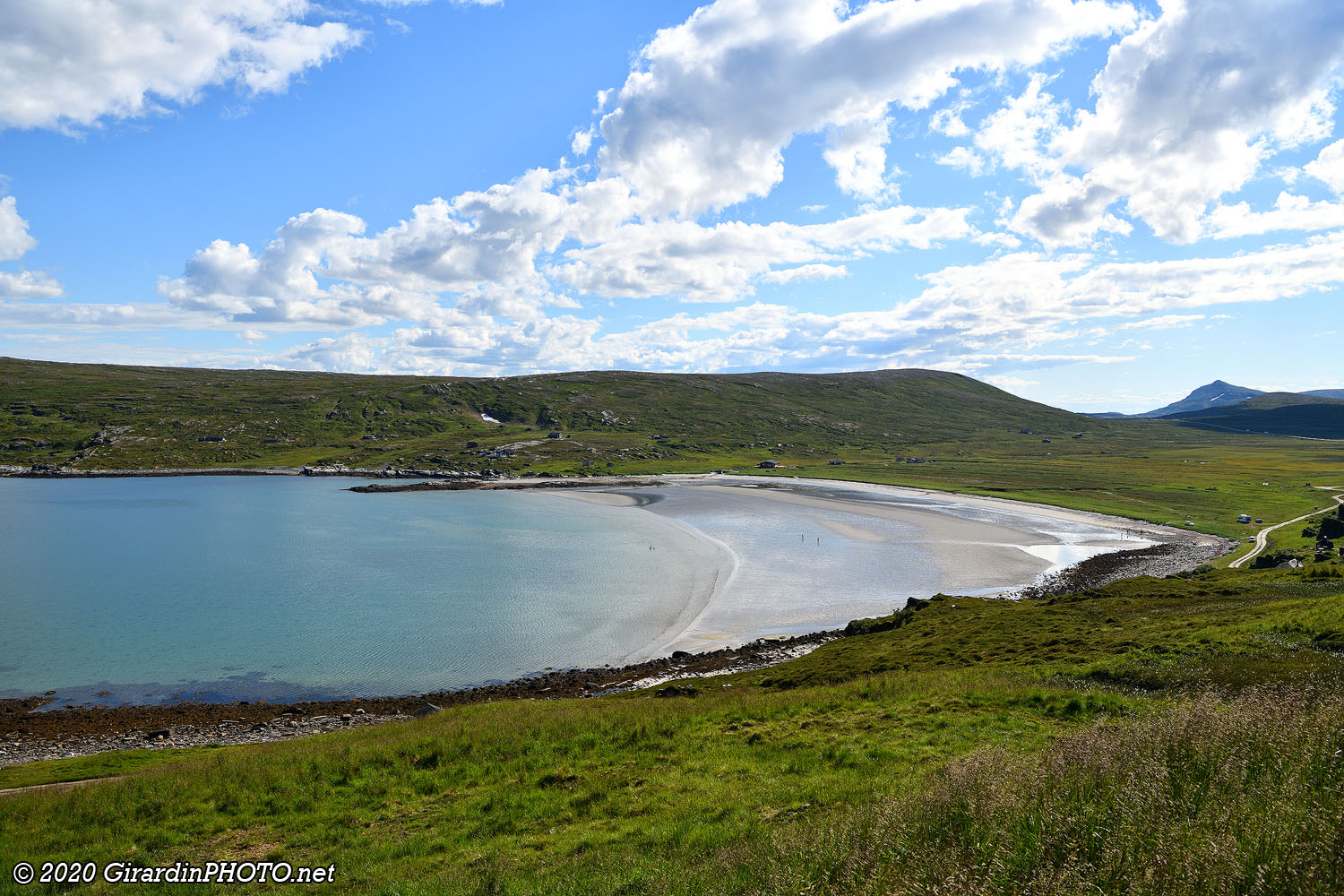 Plage de la baie de Porsangvika