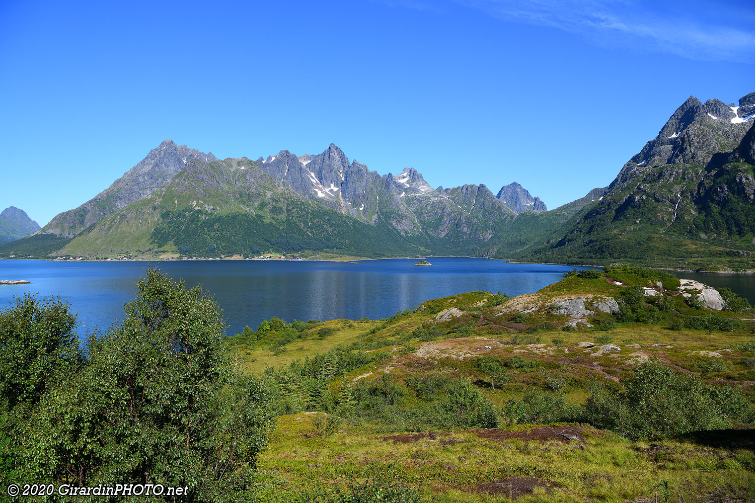 Vue depuis l'aire de repos d'Austnesfjorden