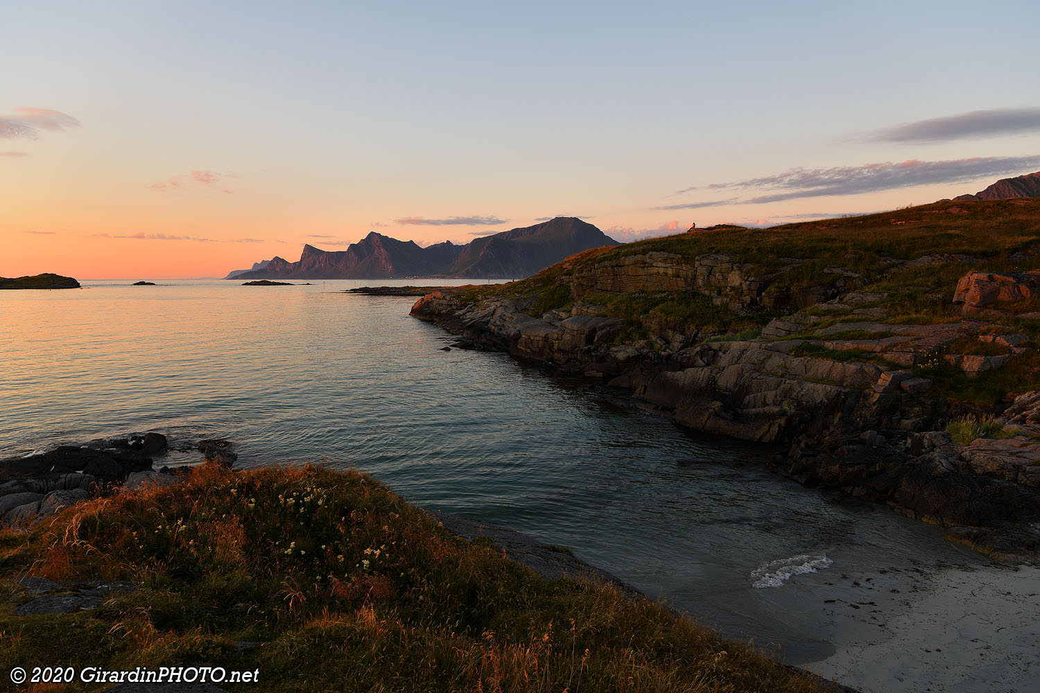 Plage Kolbeinsanden au coucher du soleil