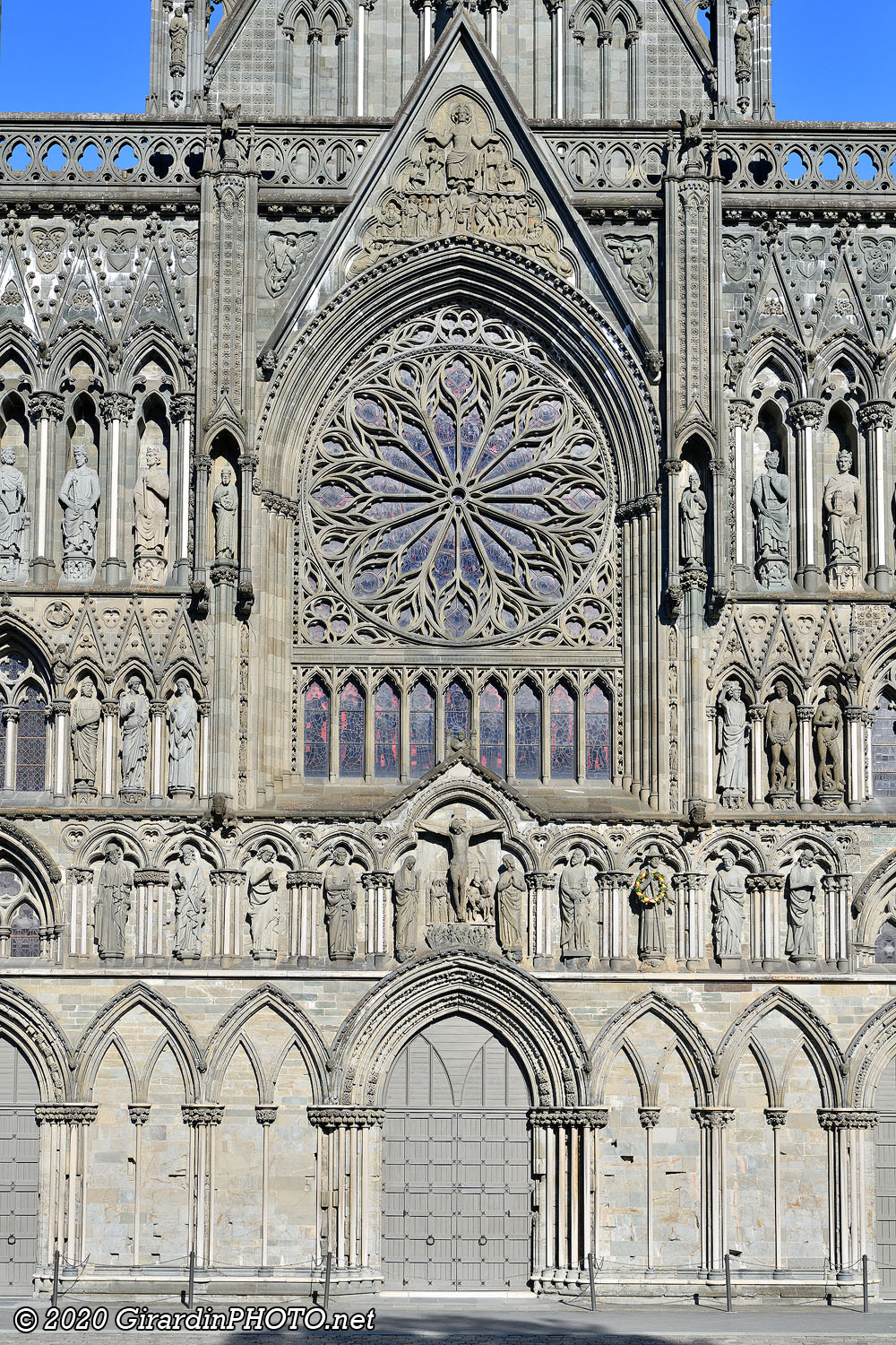 Façade ouest de la cathédrale de Nidaros