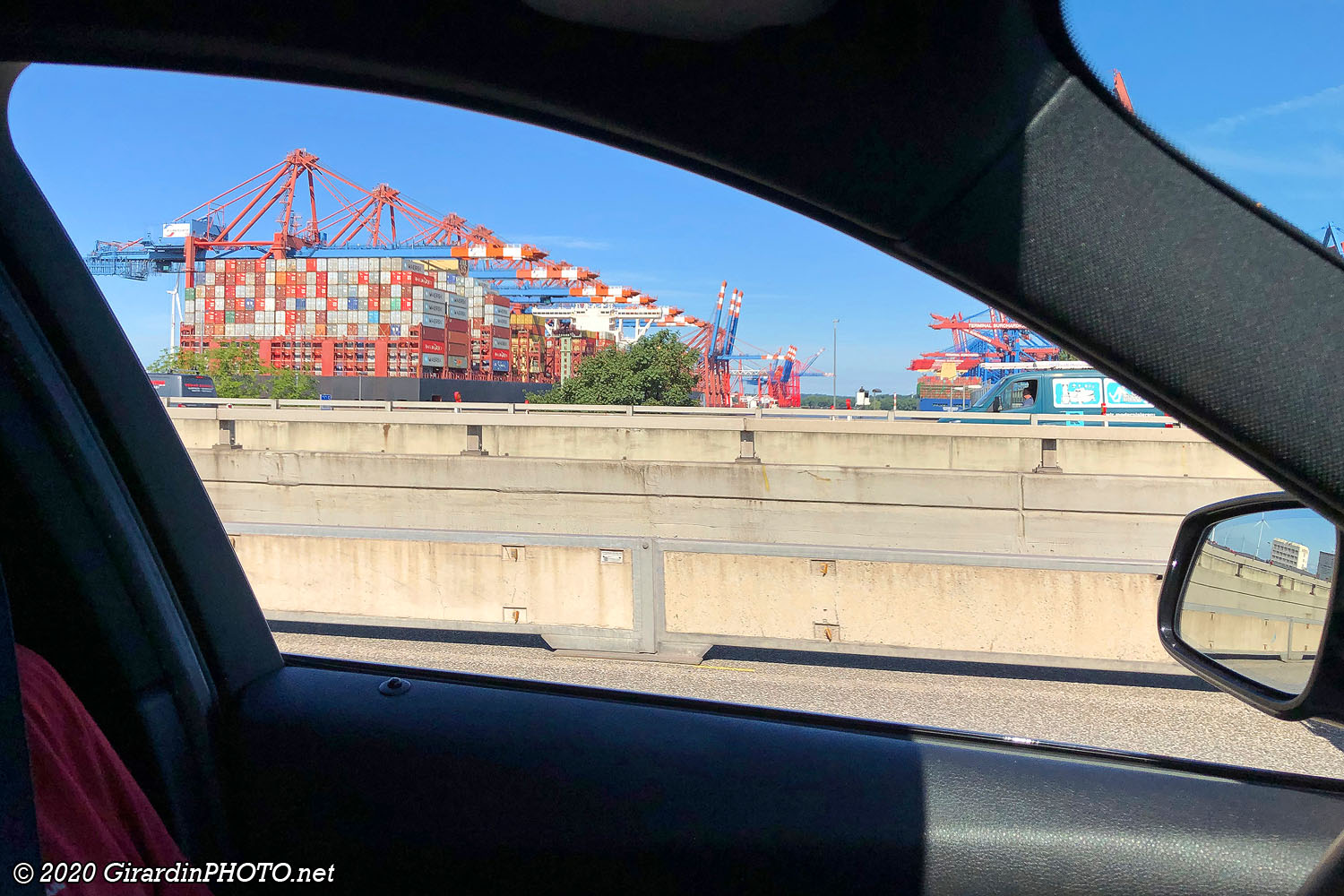 Traversée du port de Hambourg avec l'autoroute
